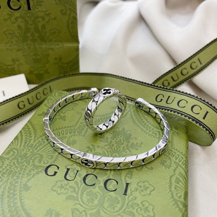 Double G Interlocking G Wide Ring