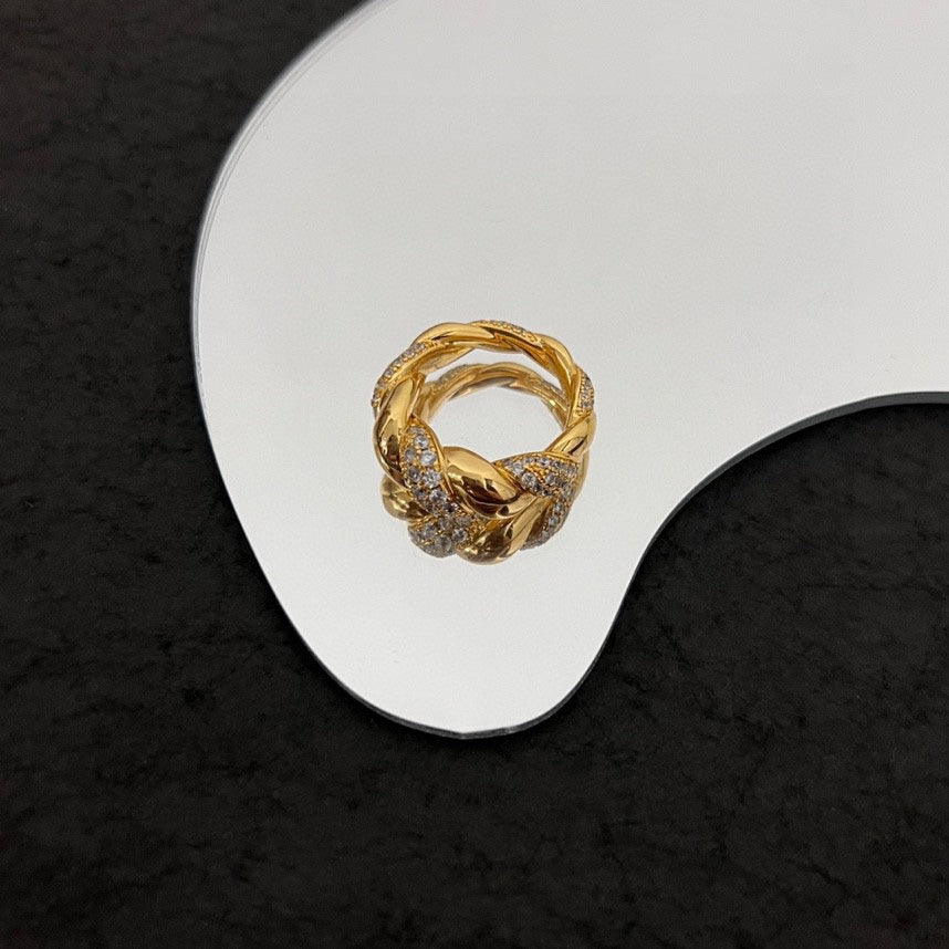 18K BV Red Crystals Ring